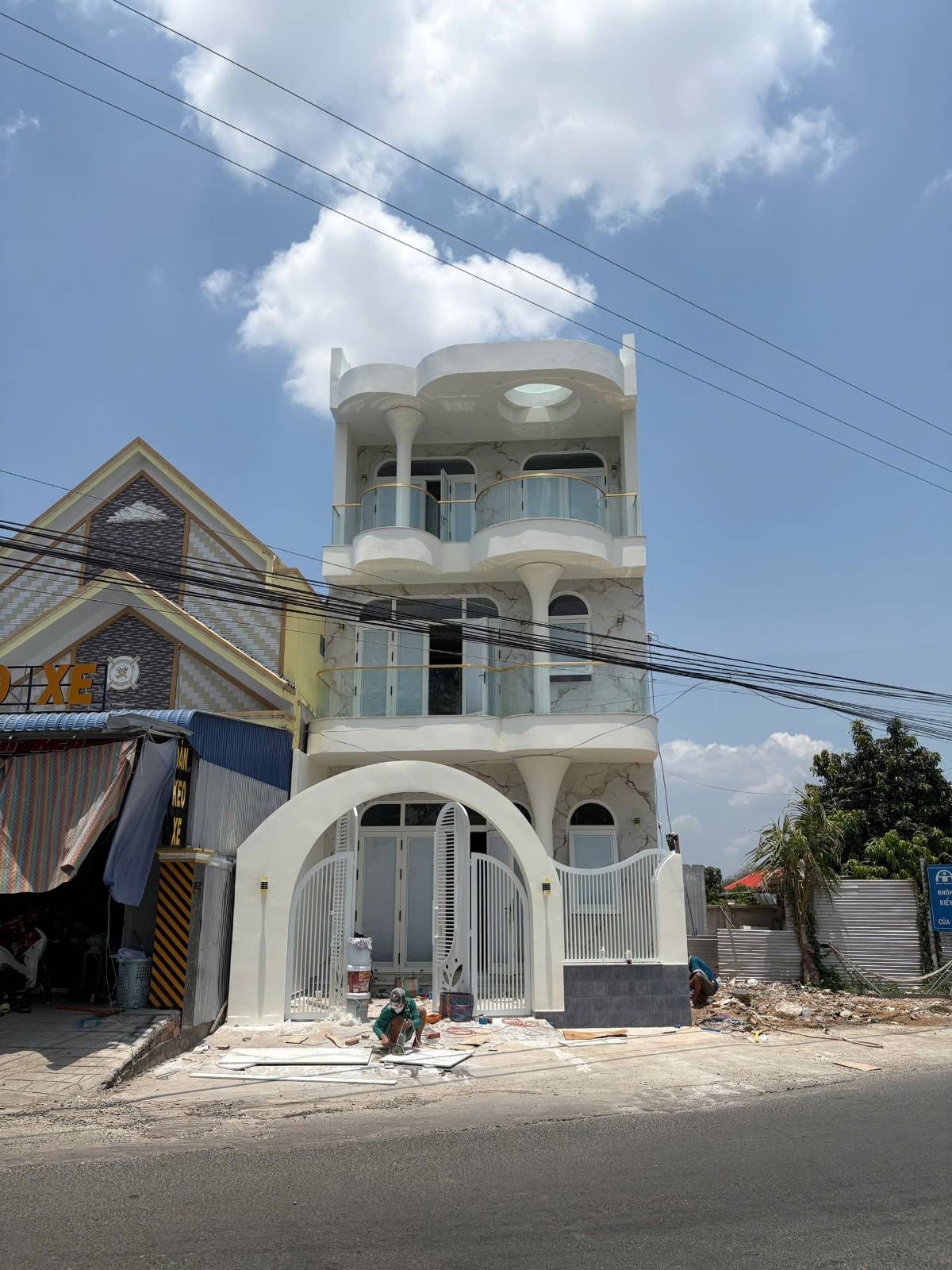 Đá ốp mặt tiền nhà phố – công trình Đá Hoa Cương Thìn Huyền